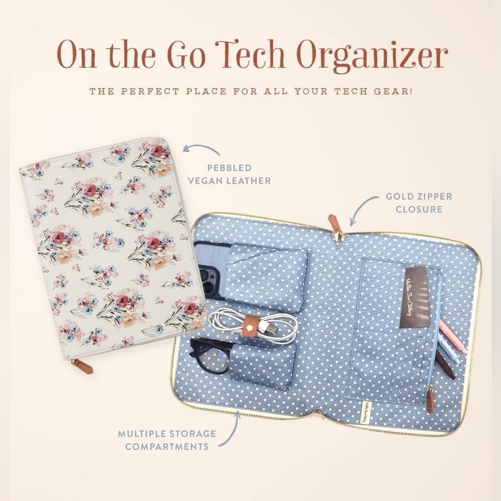 NEW Matilda Jane Floral Tech Organizer